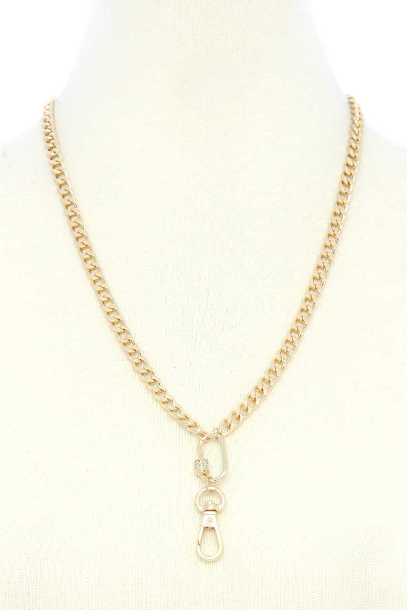 Oval Charm Curb Link Metal Necklace